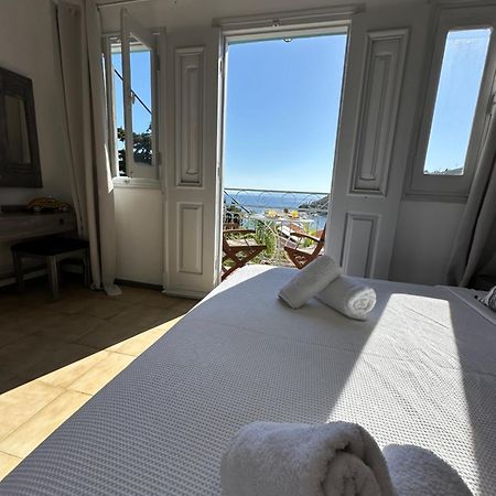 Niriides Hotel Apartments Symi Exterior foto