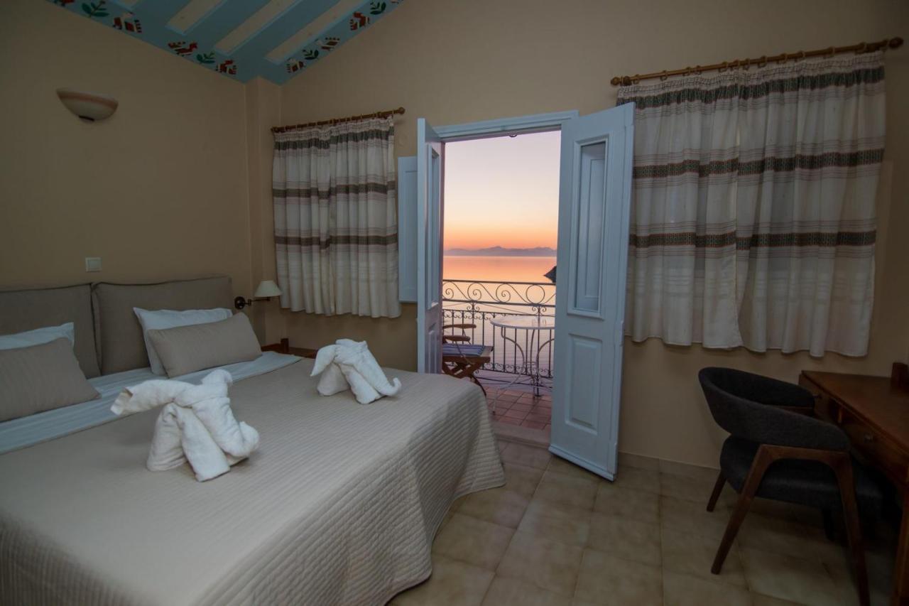 Niriides Hotel Apartments Symi Exterior foto