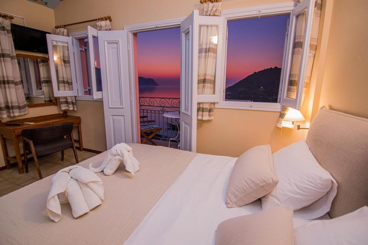 Niriides Hotel Apartments Symi Exterior foto