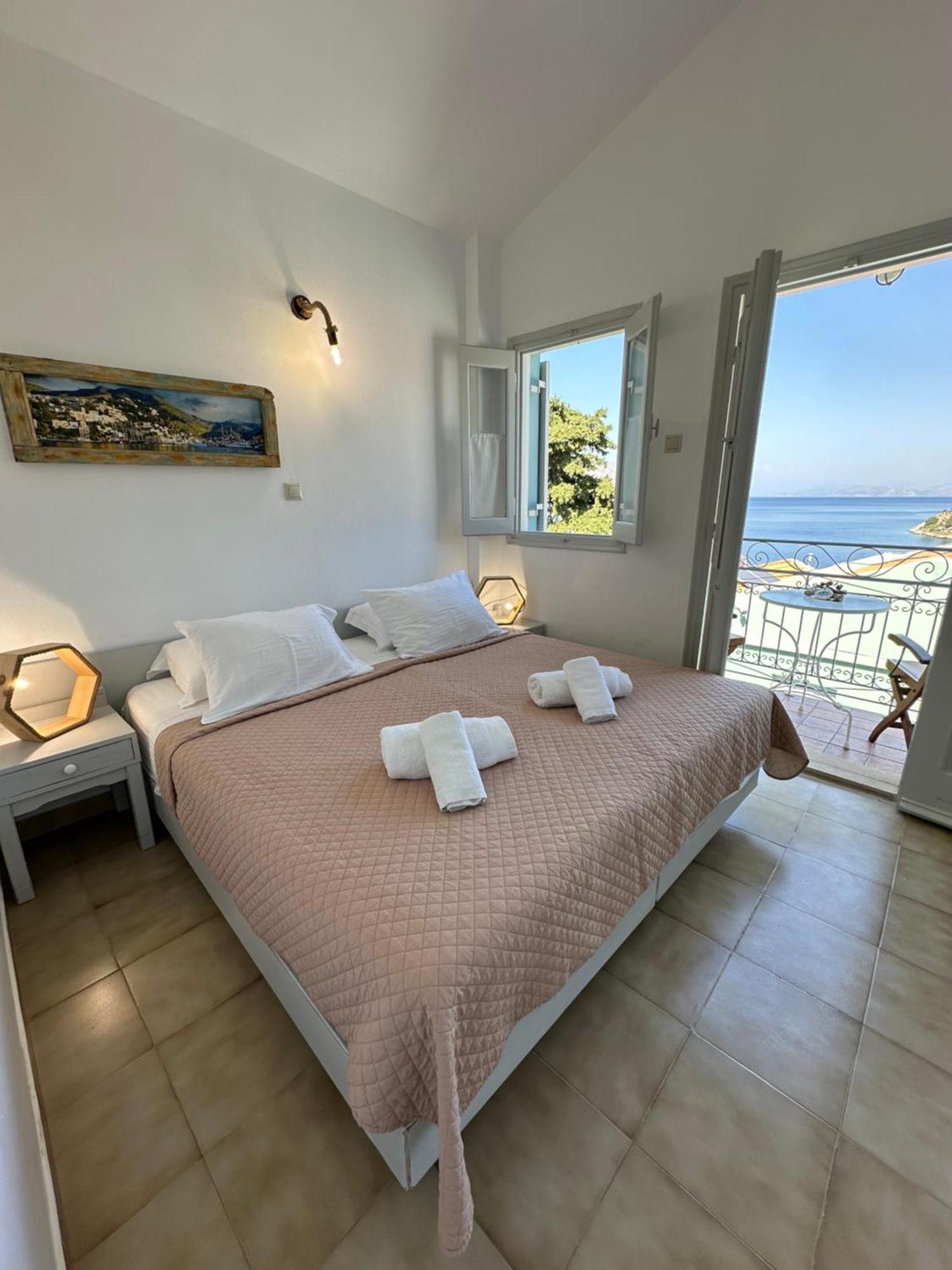 Niriides Hotel Apartments Symi Exterior foto