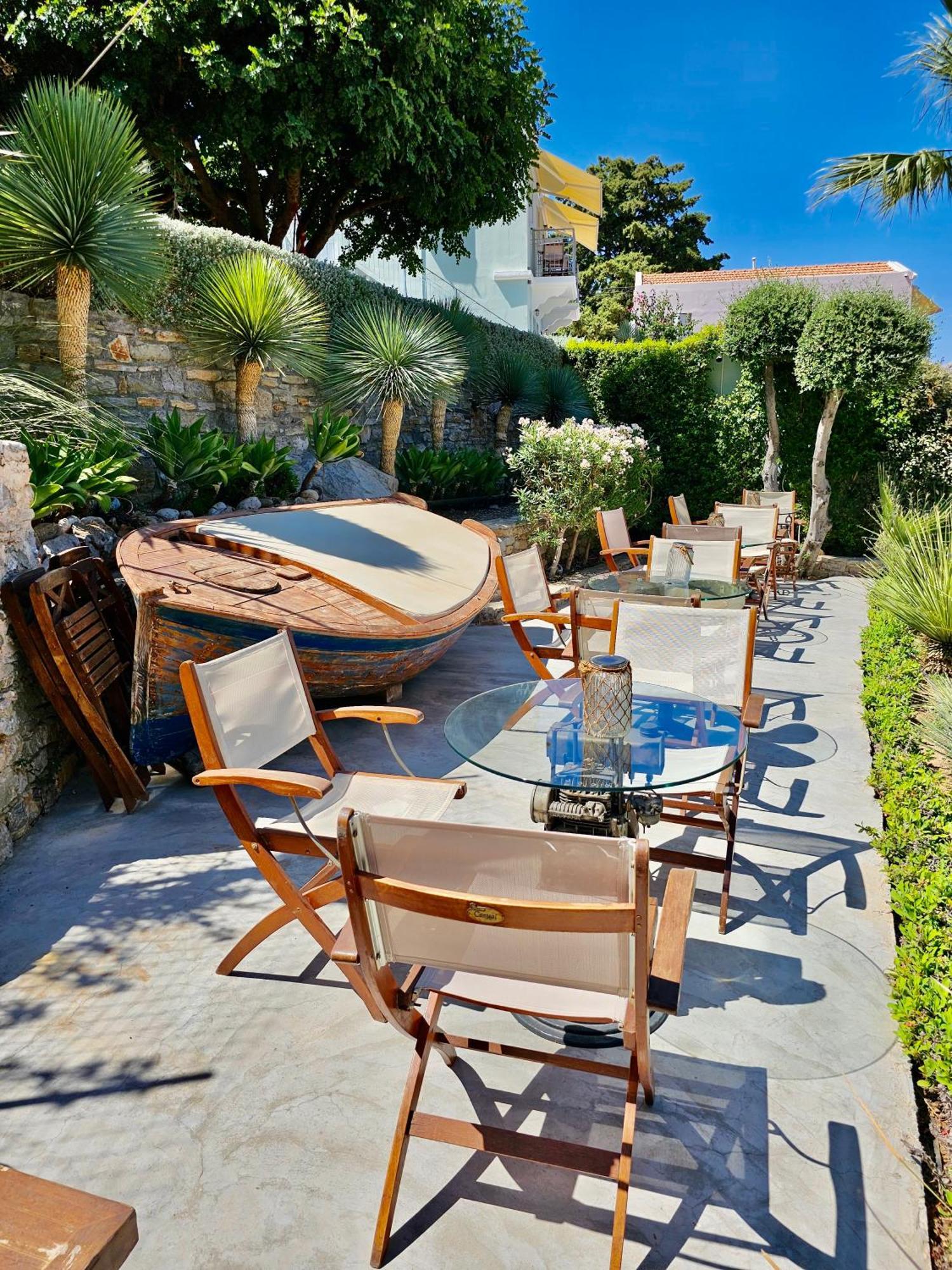 Niriides Hotel Apartments Symi Exterior foto