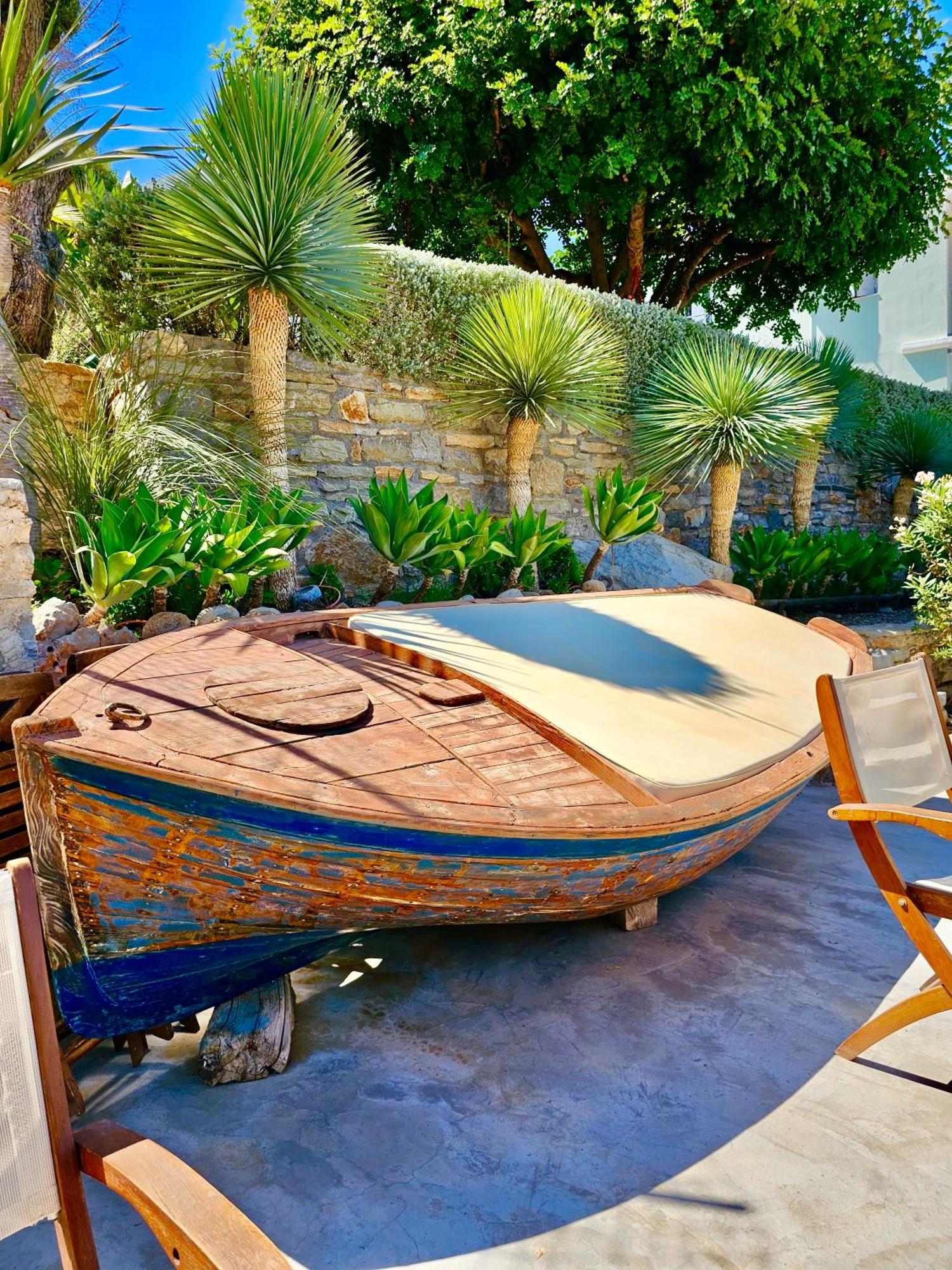 Niriides Hotel Apartments Symi Exterior foto
