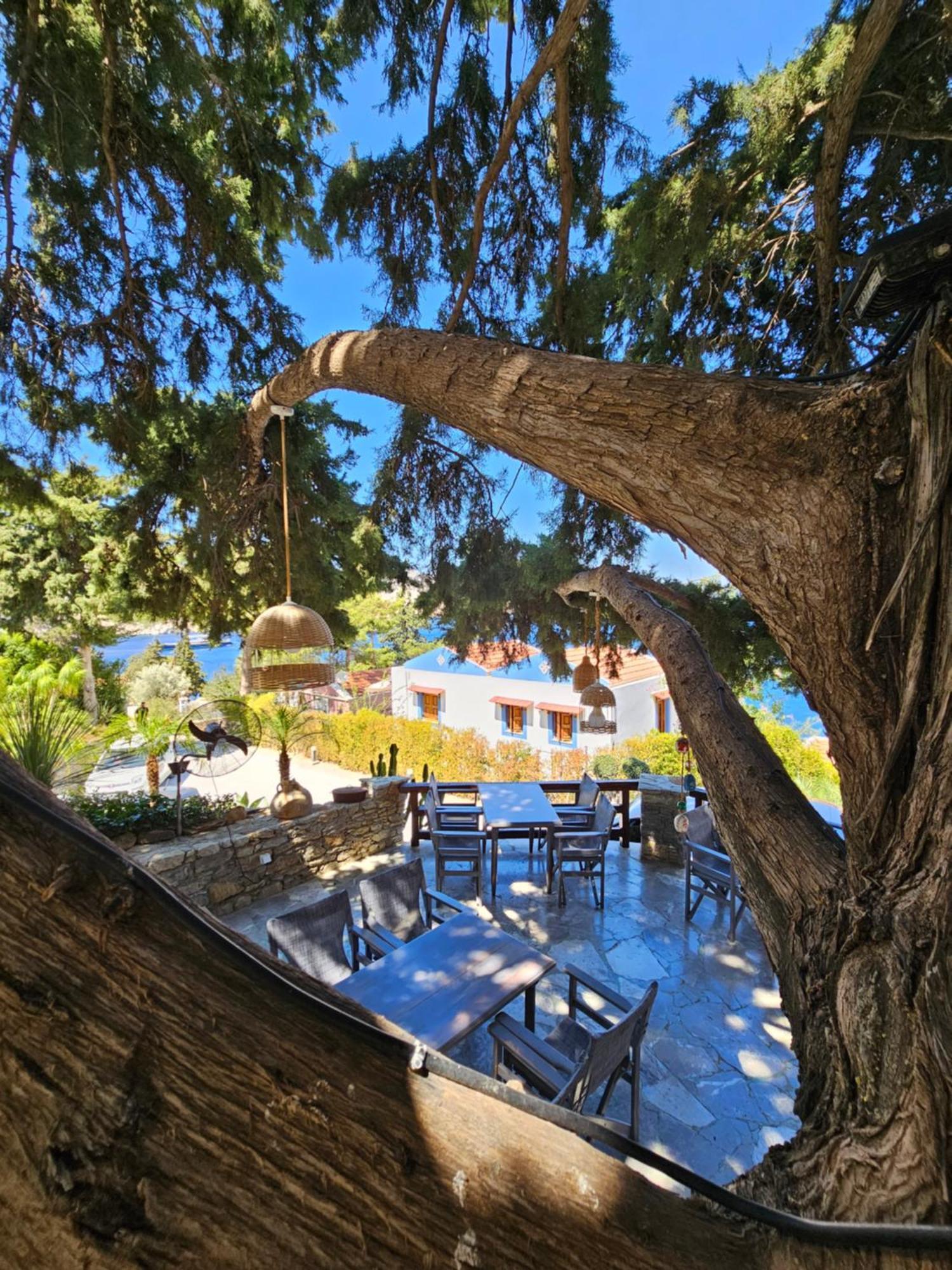 Niriides Hotel Apartments Symi Exterior foto